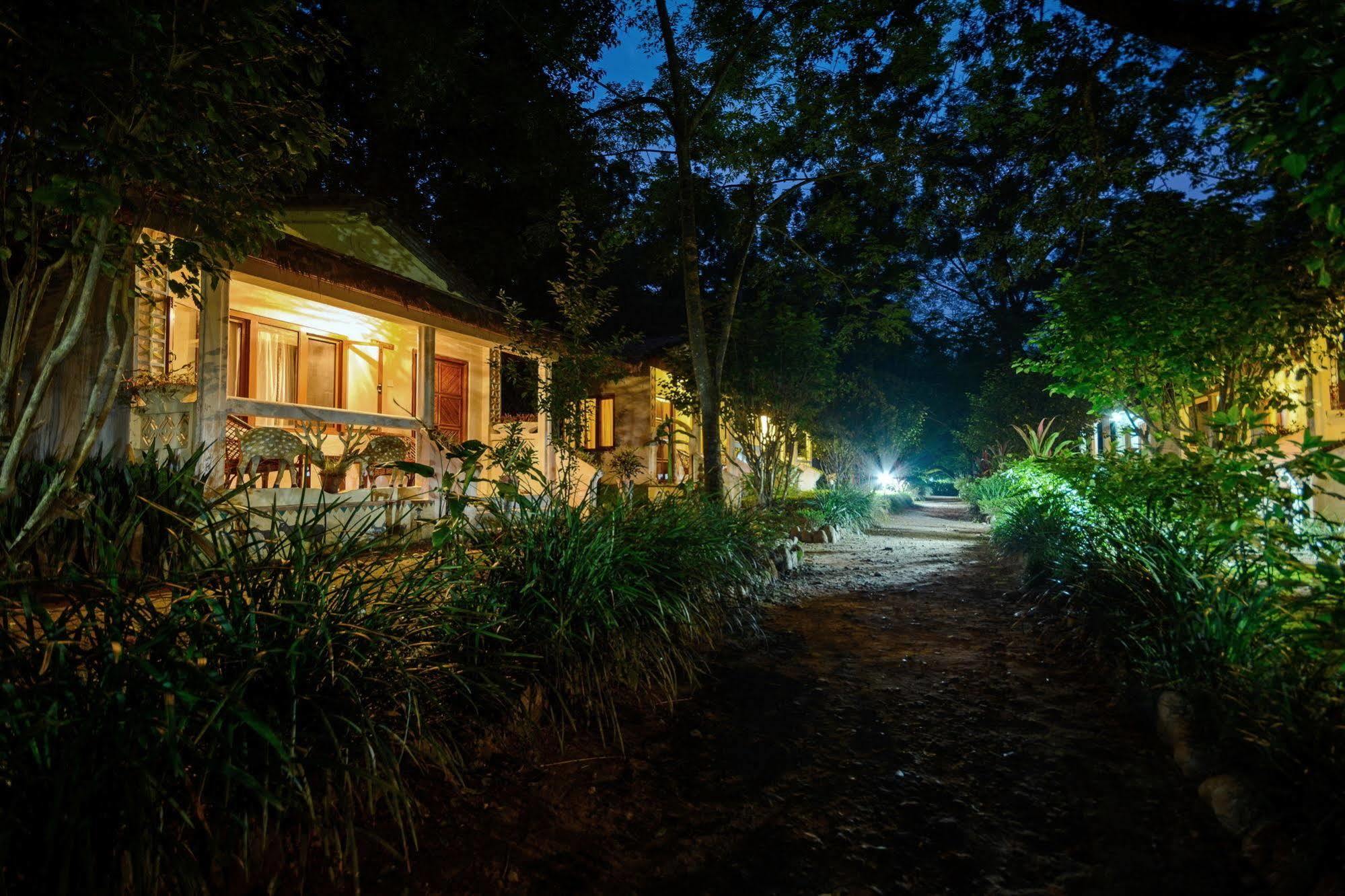 Machan Country Villa Kumarwarti Εξωτερικό φωτογραφία